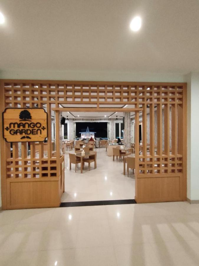 Naka Hotel Kupang クパン エクステリア 写真